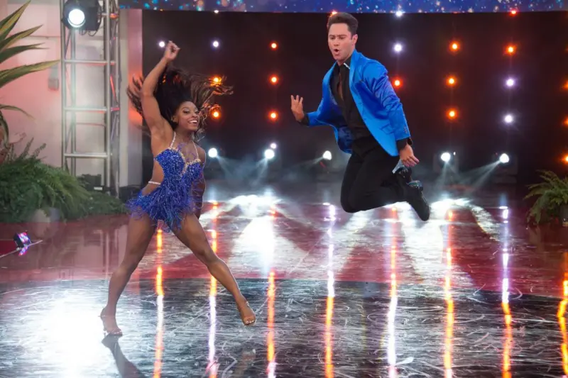 Сімона Байлз стала 7-разовою чемпіонкою Олімпійських ігор_15