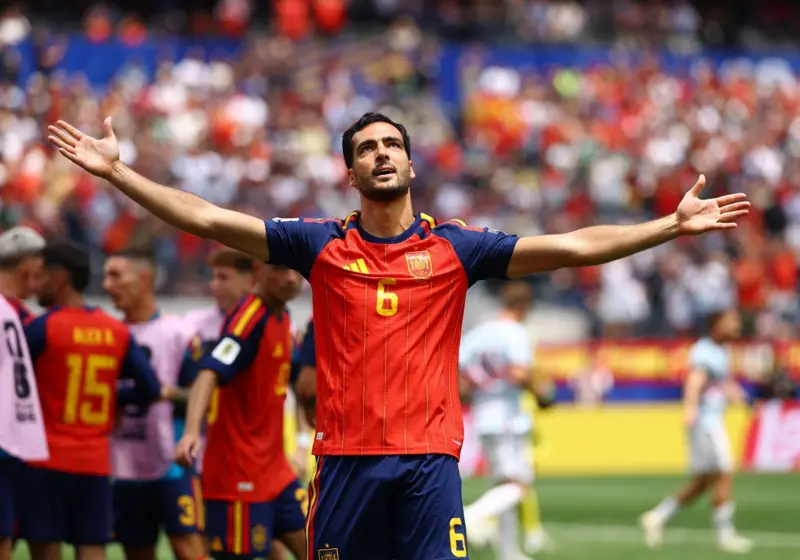 لاعب إسبانيا ميكل ميرينو