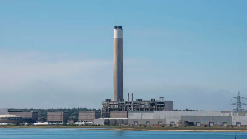 Se exhibe el plan de hidrógeno para una antigua central eléctrica