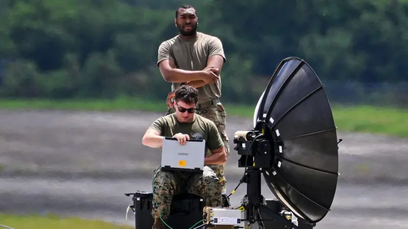 «La fuerza militar en el Caribe es demasiado grande y potente como para ser sólo antinarcóticos»: entrevista con James Story, exembajador de EE.UU. en Venezuela «La fuerza militar en el Caribe es demasiado grande y potente como para ser sólo antinarcóticos»: entrevista con James Story, exembajador de EE.UU. en Venezuela