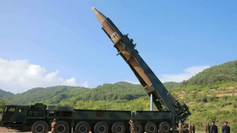 उत्तर कोरियाले १० वटा ब्यालेस्टिक मिसाइल प्रहार गरेको दक्षिण कोरियाको दाबी