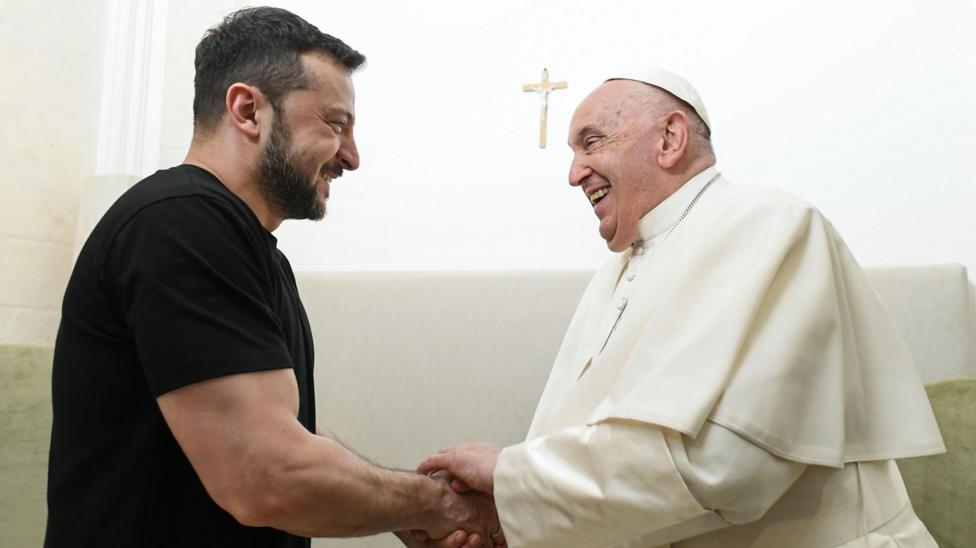 Папа Франциск и Владимир Зеленский