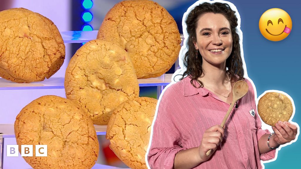 Tasha Stones' strawberry cheesecake cookies - CBBC