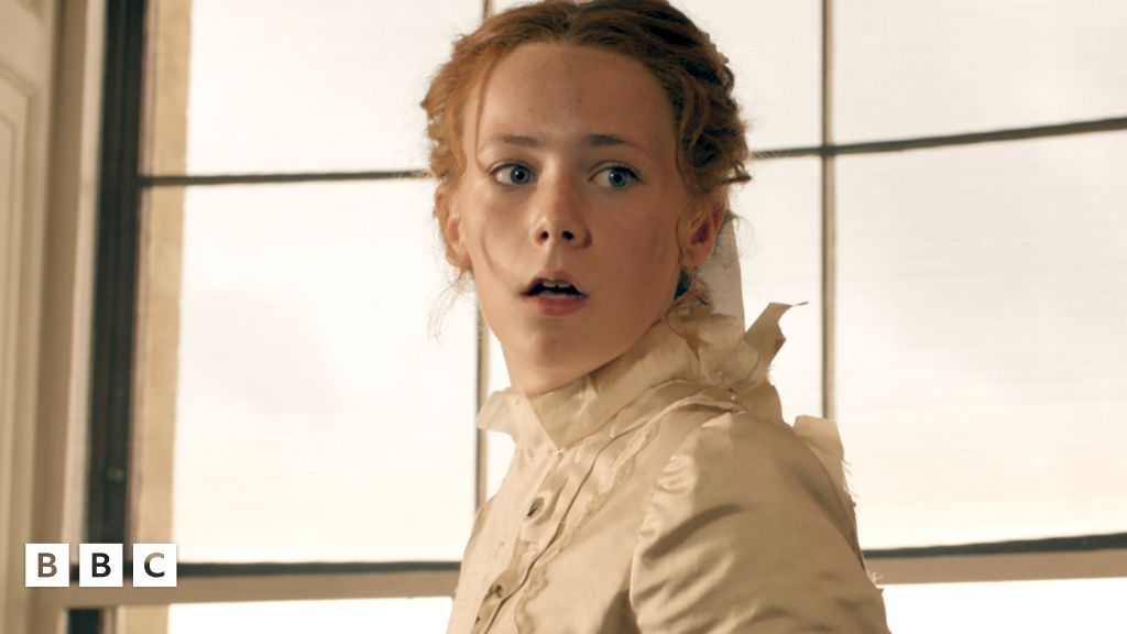 What is Hetty all dressed up for?