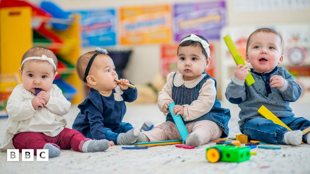 Taking your child to baby and toddler groups CBeebies