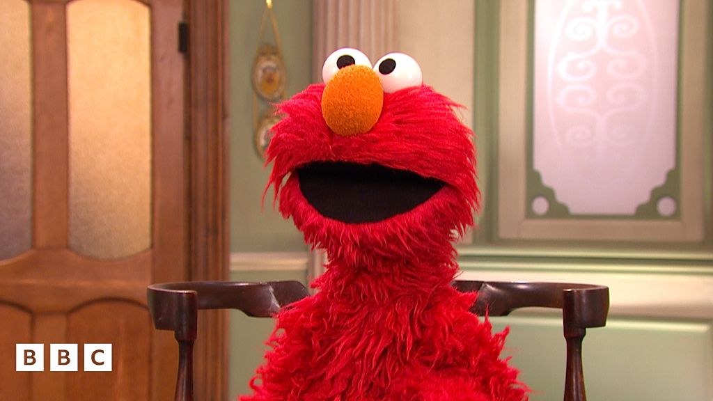 Sit Still Elmo - CBeebies