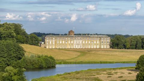 large-country-house-and-grounds.