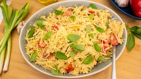 \u2018Click Click to watch Omari\u2019s recipe for \u2018vegan rasta pasta\u2019