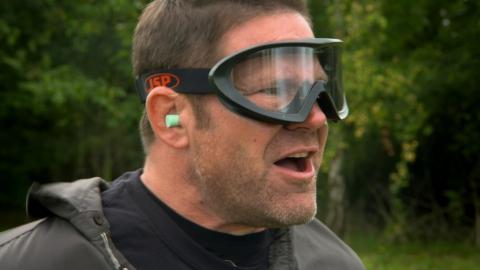 Steve Backshall wearing goggles.