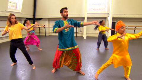 Lauren tries dancing in a Bollywood dance class.