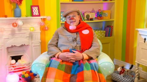 Meet Grandad Tumble - Meet Mr Tumble and Friends - CBeebies