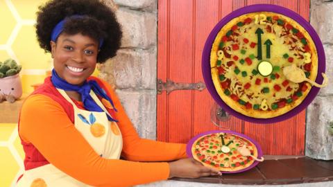 Click to watch how to make a pizza clock from Big Cook Little Cook.