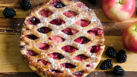 Blackberry and Apple pie recipe.