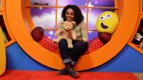 Click to watch Adjoa Andoh read Handa's Surprise for CBeebies Bedtime Stories.