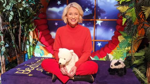 Click to watch Joanna Page read Leaf for CBeebies Bedtime Stories.