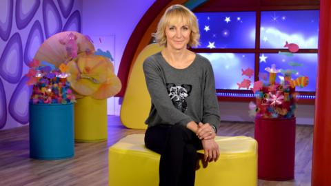 Click to watch Louise Minchin read Just Right for Two for CBeebies Bedtime Stories.