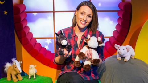 Click to watch Suranne Jones read Happy Hooves Ta Dah for CBeebies Bedtime Stories.