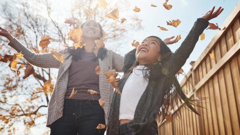 Six free things to do with your child in autumn