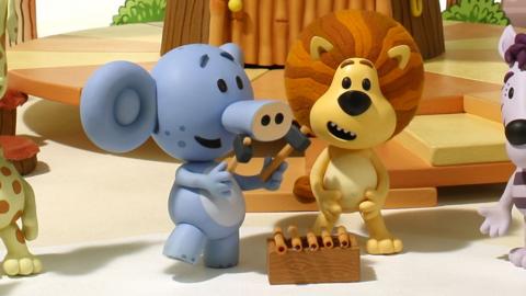 Raa Raa the Noisy Lion and the Jungle Animals.