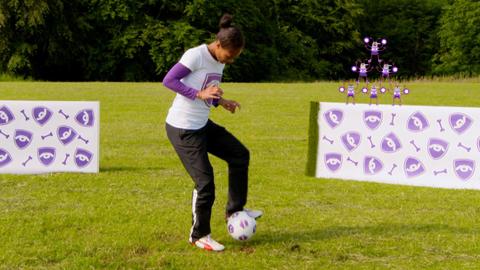 Super Skills: Trapping a Ball - Football Skills - CBeebies