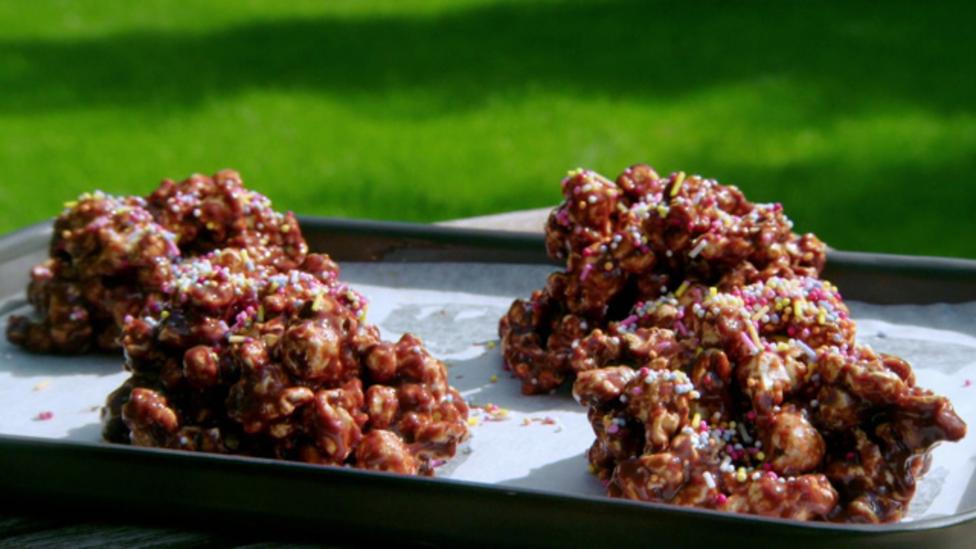 Popcorn Cakes