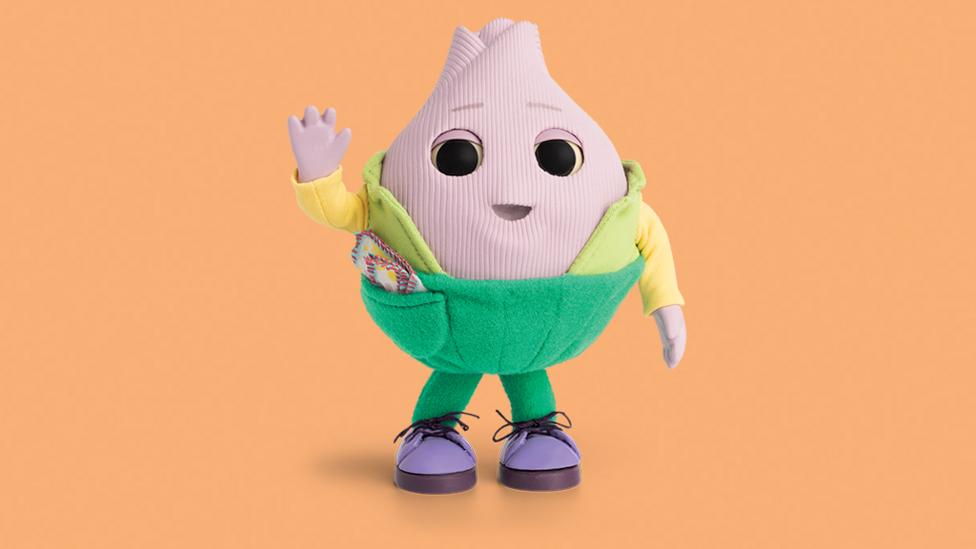 Meet Mr.Onion from Moon and Me