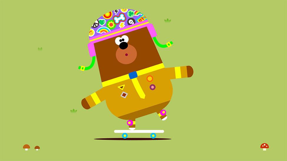 Hey Duggee skateboarding.