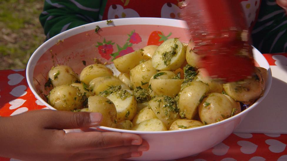 Pesto potatoes