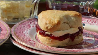 Matilda and the Ramsay Bunch - Cornish Cream Tea