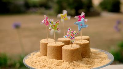 Matilda and the Ramsay Bunch - Sandcastle Cheesecakes