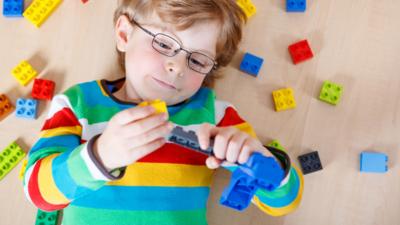 Nina and the Neurons - What do children learn from building in play?