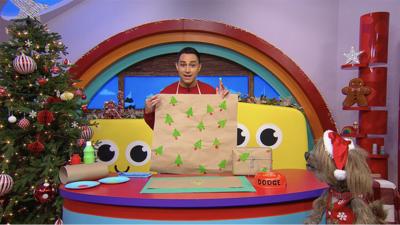CBeebies House - Make your Christmas wrapping paper