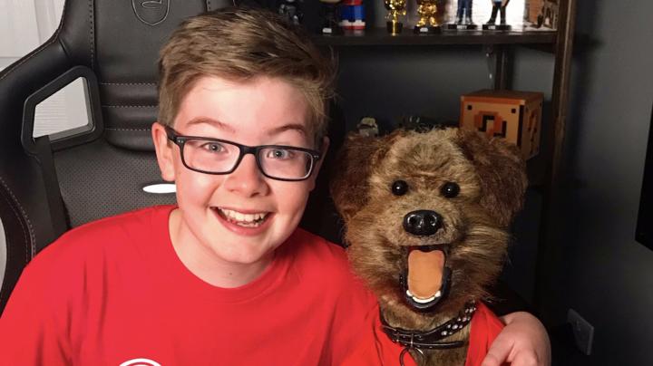 Ethan Gamer Top Gaming Tips With Hacker Cbbc Bbc