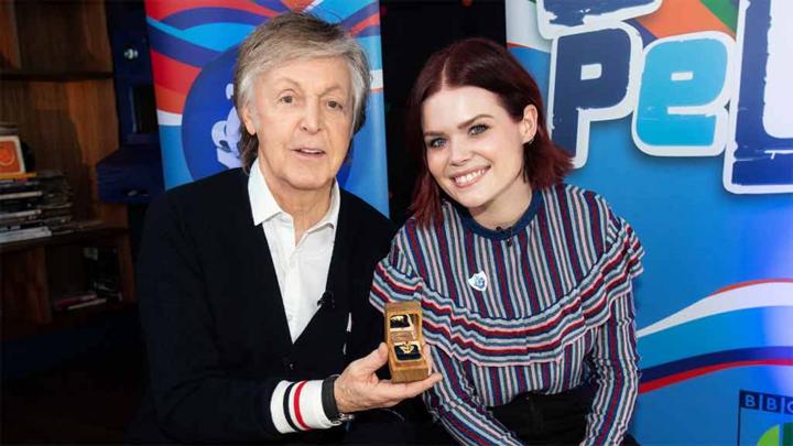 Sir Paul McCartney receives Gold Blue Peter Badge - CBBC - BBC