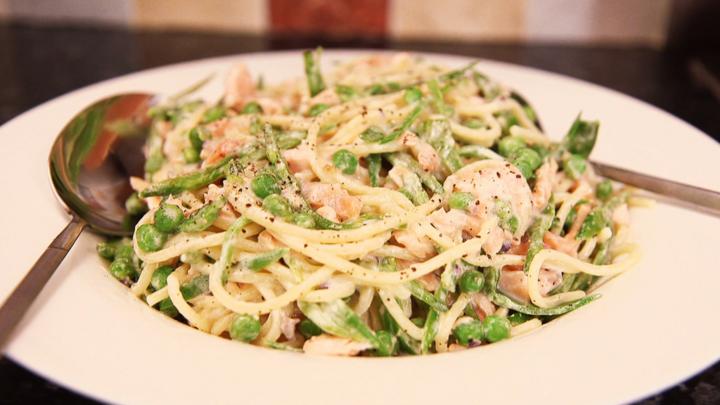 Salmon Pasta with Peas & Mange Tout - CBBC - BBC