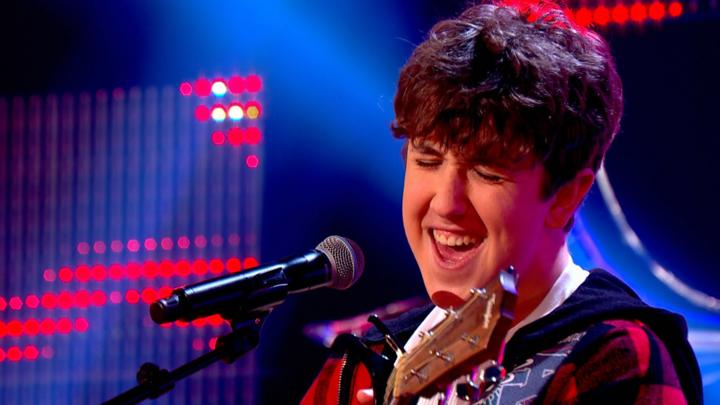 Henry performs 'It's Not Alright' - CBBC