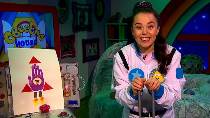 Make a handprint rocket - CBeebies - BBC