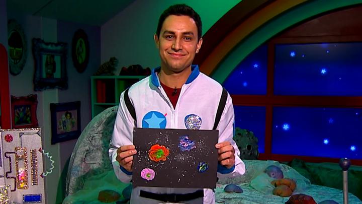 Make A Solar System Picture Cbeebies Bbc 5614