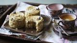 Mini coffee and walnut cakes