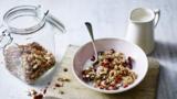 Oat, maple and pecan granola 