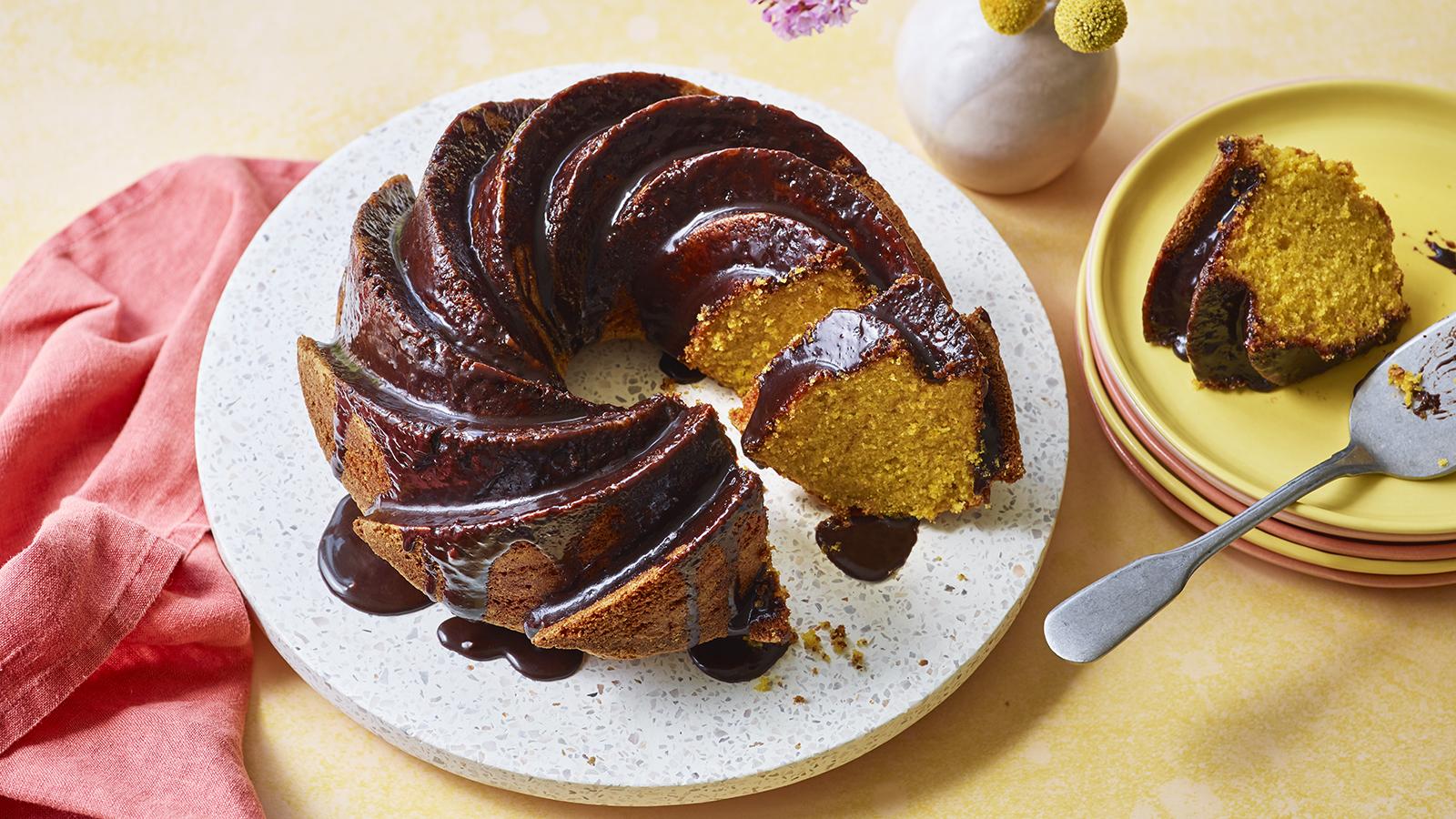 Bolo de cenoura (Brazilian carrot cake)