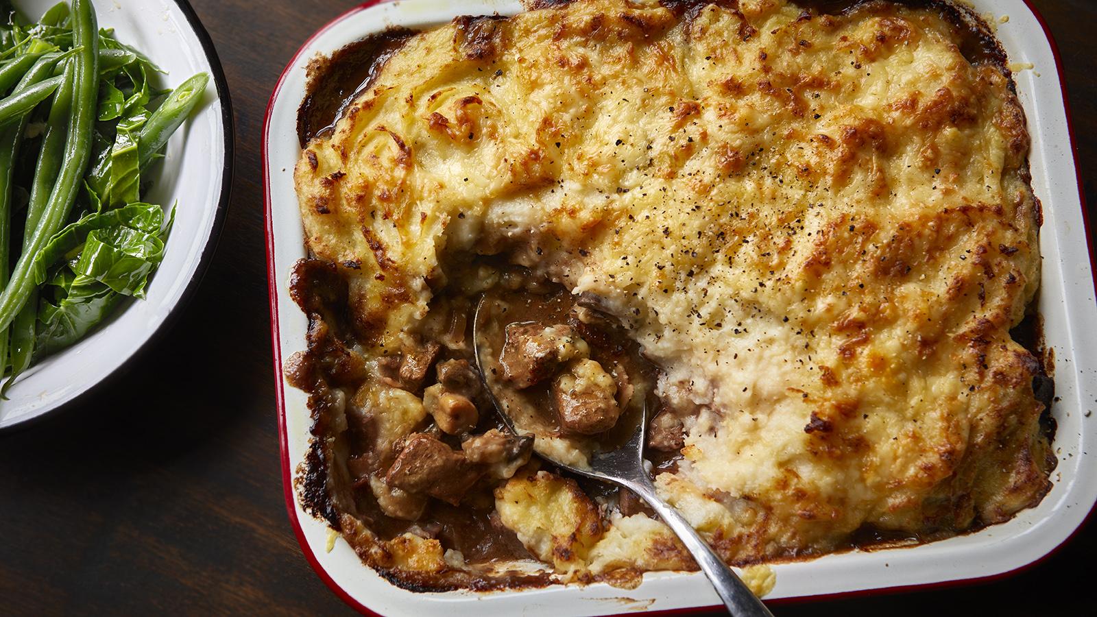 Braised beef with cauliflower and potato mash