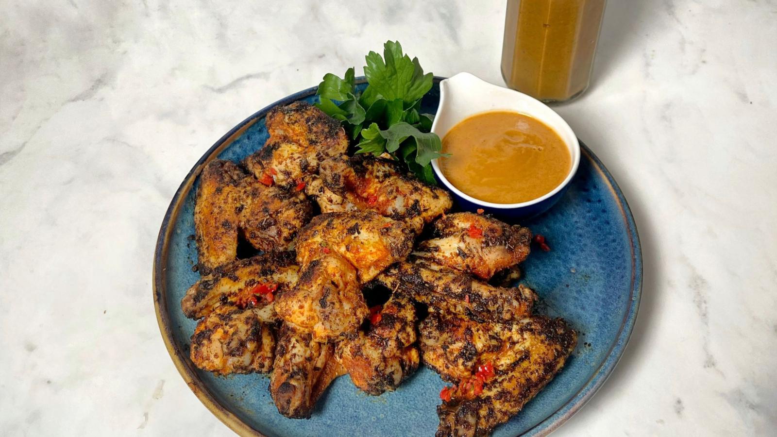 Burnt pineapple hot sauce with chicken wings