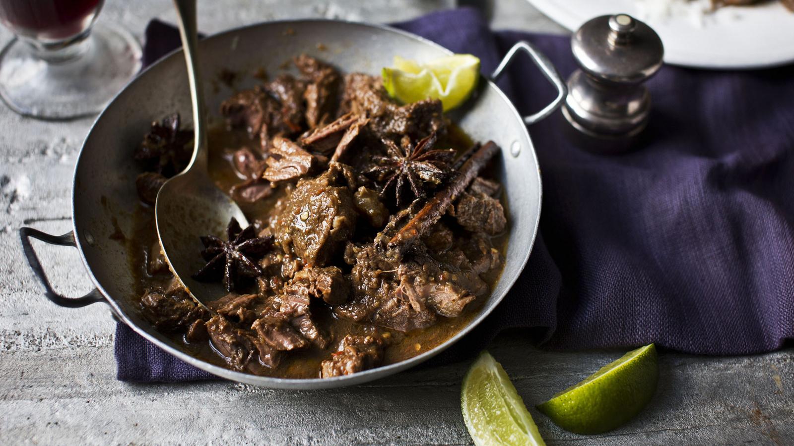 Chilli beef rendang