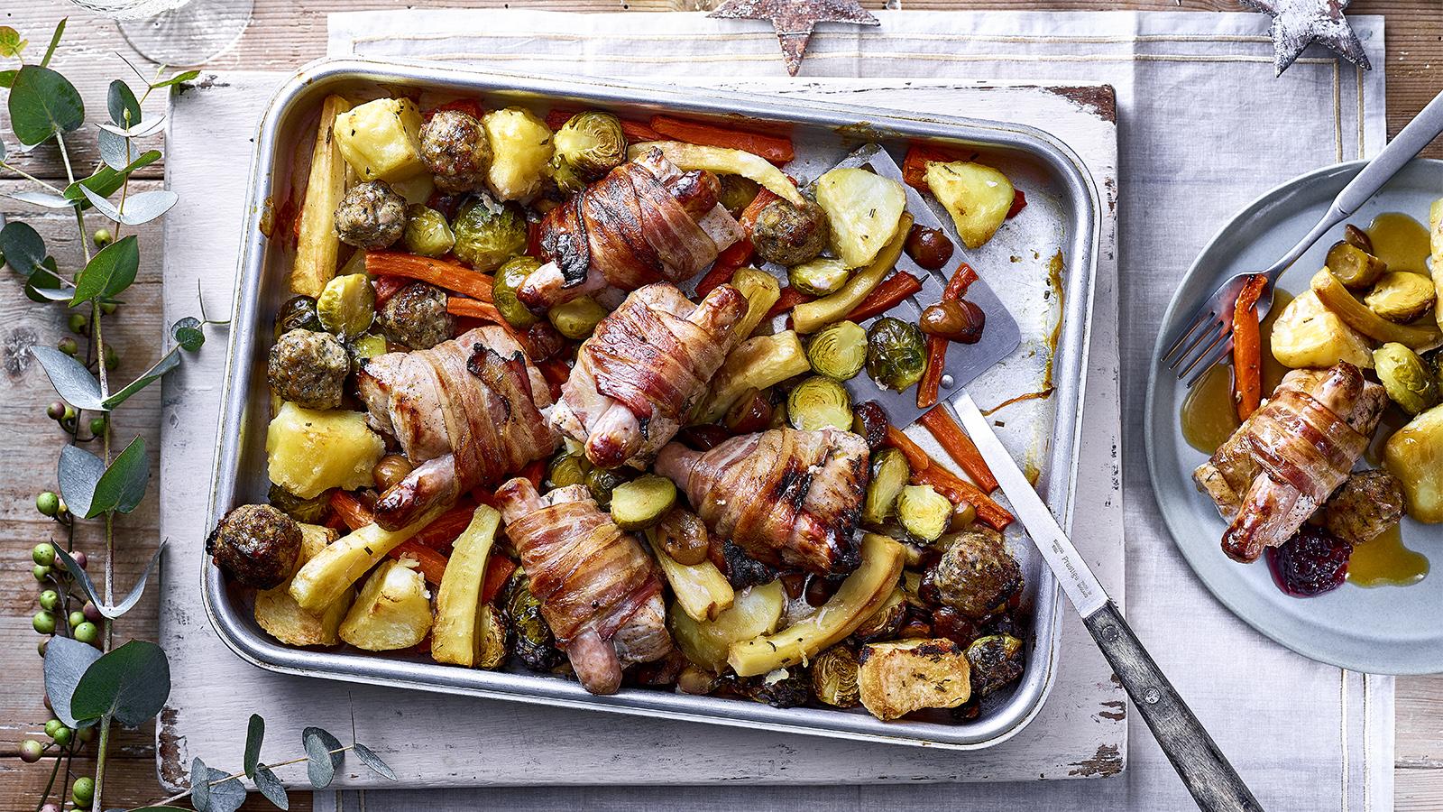 Christmas dinner traybake 