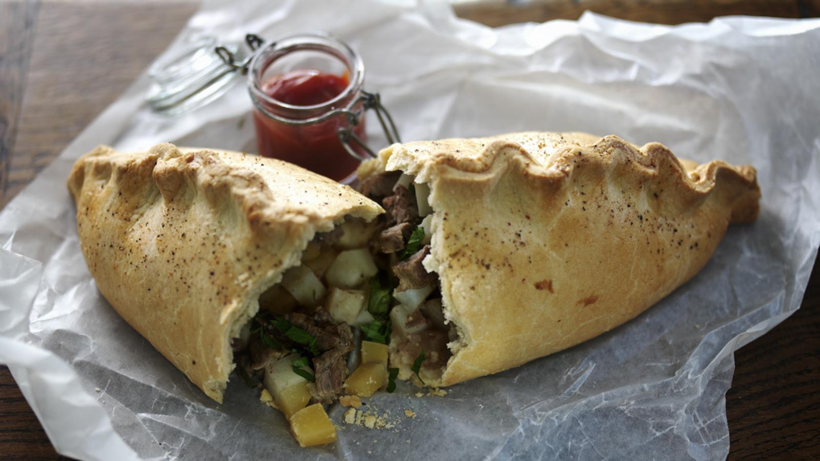 Steak pasty