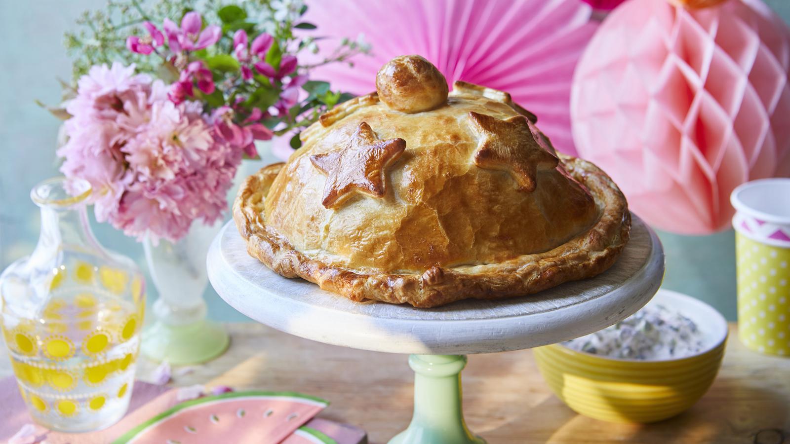 Coronation cauliflower dome