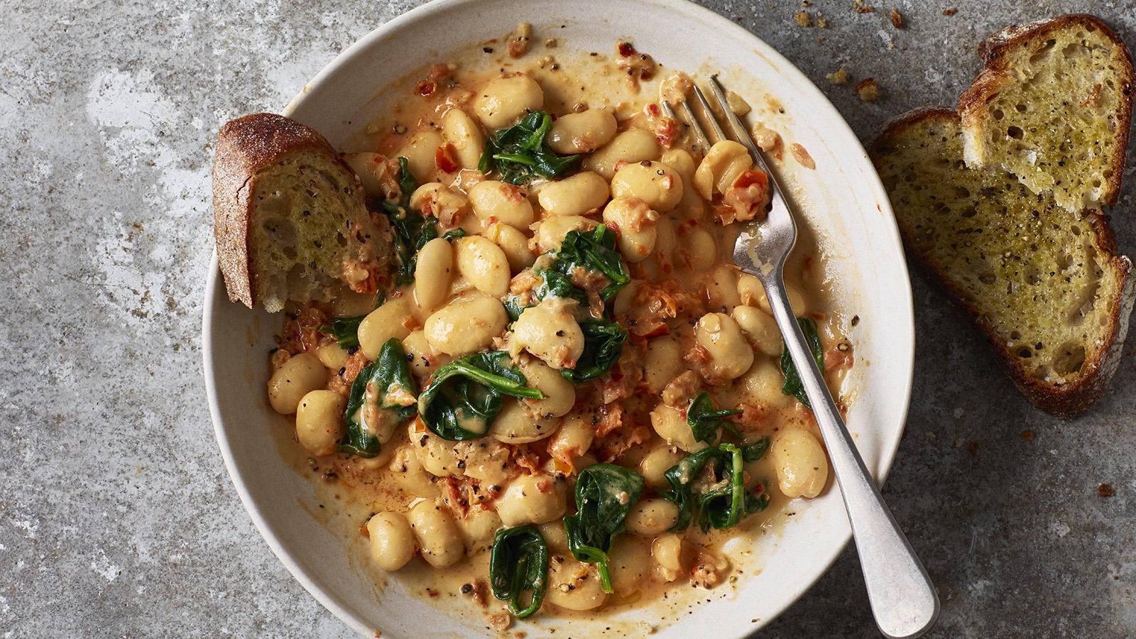 Creamy sun-dried tomato beans