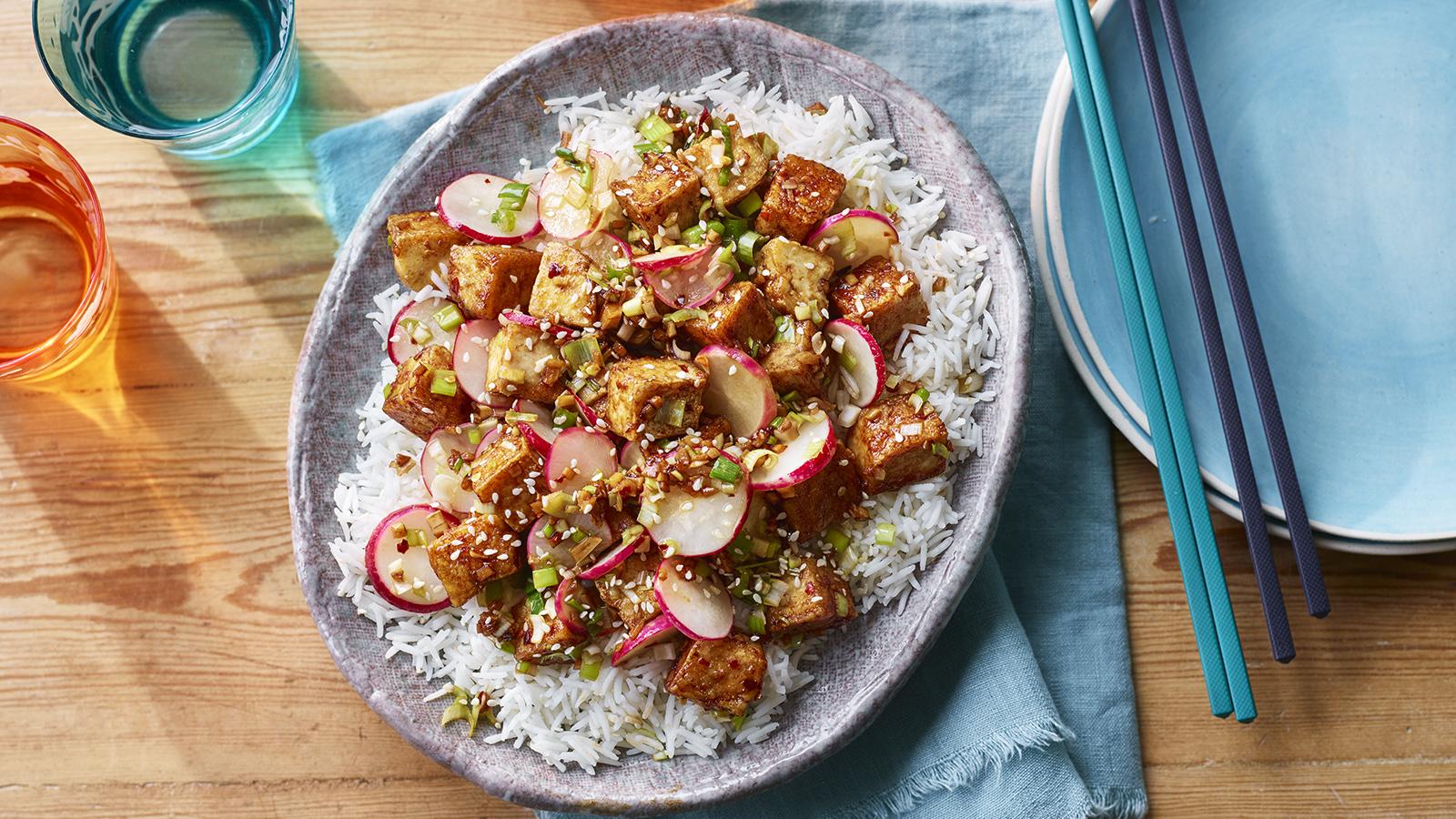 Crispy tofu with garlic and ginger dressing