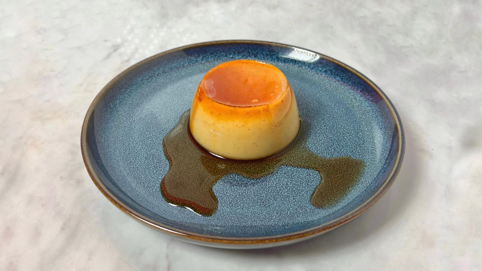 Vegan crème caramel